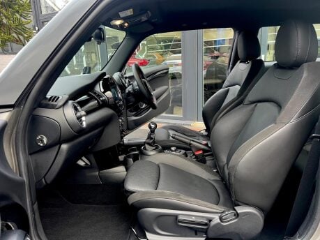 Mini Hatch COOPER S 8