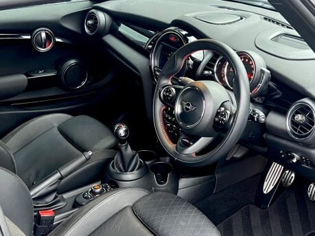 Mini Hatch COOPER S 4