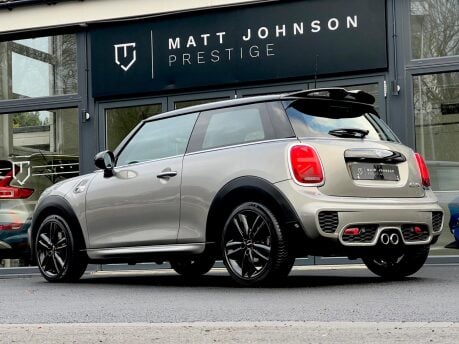Mini Hatch COOPER S 32