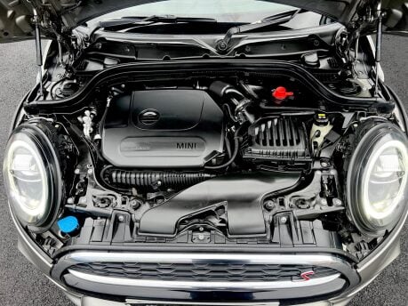 Mini Hatch COOPER S 19