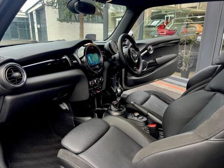 Mini Hatch COOPER S 23