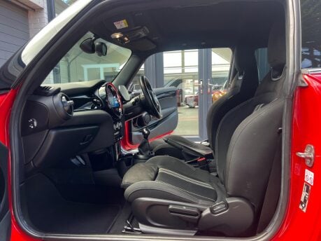 Mini Hatch COOPER S SPORT 19