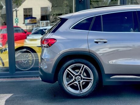 Mercedes-Benz GLA GLA 200 AMG LINE PREMIUM PLUS 21