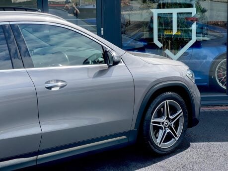 Mercedes-Benz GLA GLA 200 AMG LINE PREMIUM PLUS 25