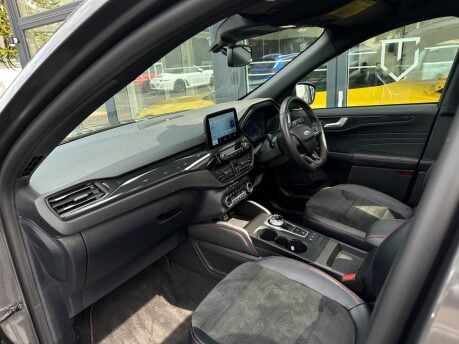 Ford Kuga ST-LINE X EDITION 15