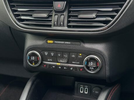 Ford Kuga ST-LINE X EDITION 37