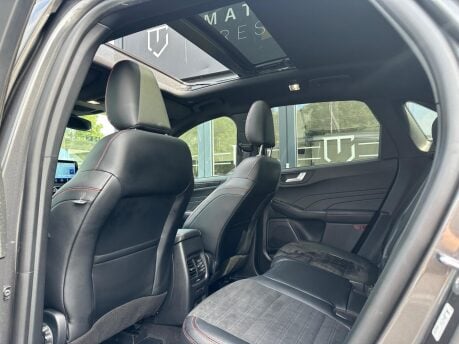 Ford Kuga ST-LINE X EDITION 5