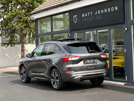Ford Kuga ST-LINE X EDITION 40