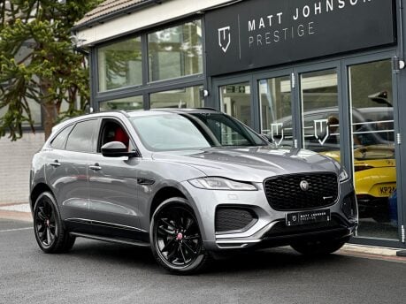 Jaguar F-Pace R-DYNAMIC BLACK MHEV 1