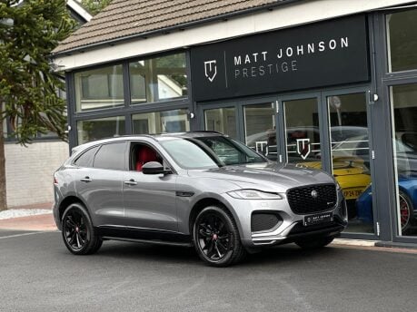 Jaguar F-Pace R-DYNAMIC BLACK MHEV 30