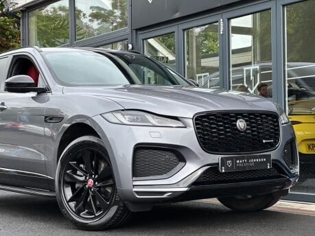 Jaguar F-Pace R-DYNAMIC BLACK MHEV 39