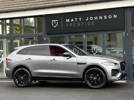 Jaguar F-Pace R-DYNAMIC BLACK MHEV 19