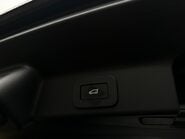 Jaguar F-Pace R-DYNAMIC BLACK MHEV 51