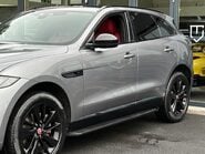 Jaguar F-Pace R-DYNAMIC BLACK MHEV 12