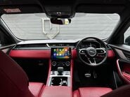 Jaguar F-Pace R-DYNAMIC BLACK MHEV 4