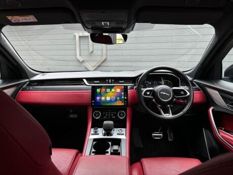 Jaguar F-Pace R-DYNAMIC BLACK MHEV 4