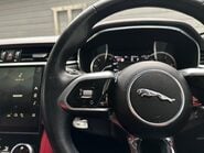 Jaguar F-Pace R-DYNAMIC BLACK MHEV 32
