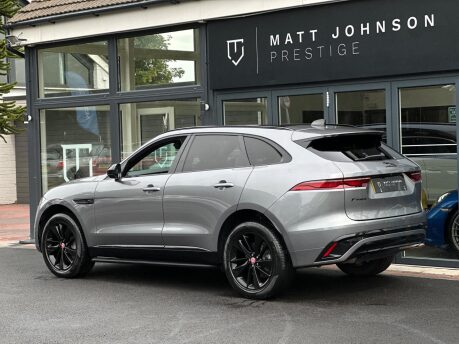 Jaguar F-Pace R-DYNAMIC BLACK MHEV 13