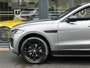 Jaguar F-Pace R-DYNAMIC BLACK MHEV 20