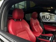 Jaguar F-Pace R-DYNAMIC BLACK MHEV 16