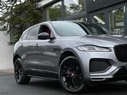 Jaguar F-Pace R-DYNAMIC BLACK MHEV 40