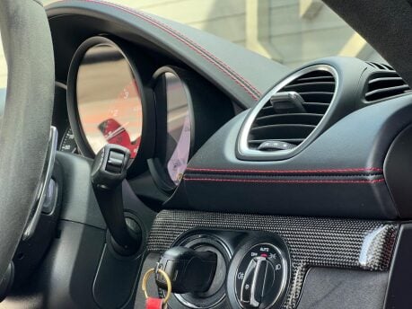 Porsche 718 Cayman CAYMAN GTS PDK 36