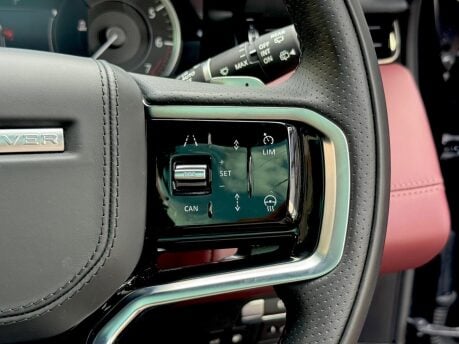 Land Rover Range Rover Evoque R-DYNAMIC HSE PHEV 43