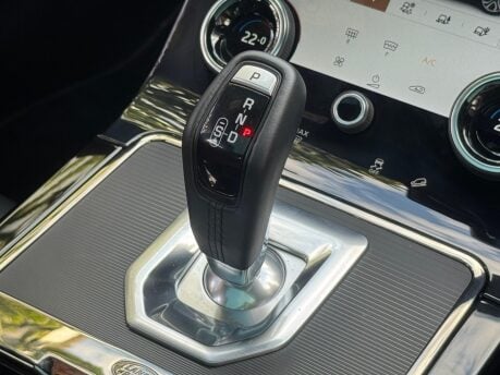 Land Rover Range Rover Evoque R-DYNAMIC HSE PHEV 57
