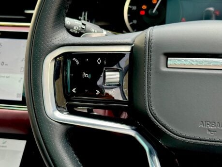 Land Rover Range Rover Evoque R-DYNAMIC HSE PHEV 44