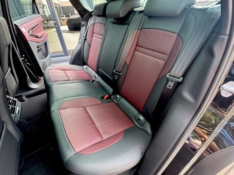 Land Rover Range Rover Evoque R-DYNAMIC HSE PHEV 34