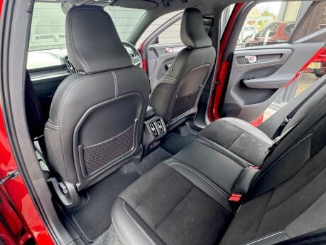 Volvo XC40 T3 R-DESIGN 21