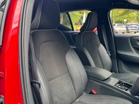 Volvo XC40 T3 R-DESIGN 17