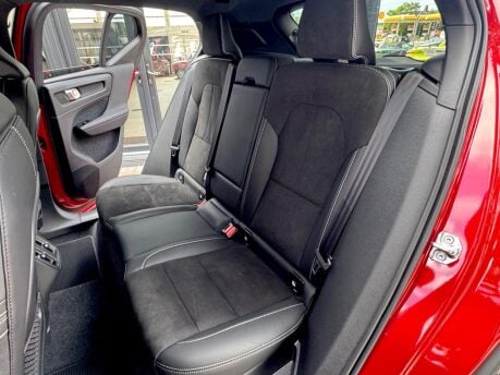 Volvo XC40 T3 R-DESIGN 19