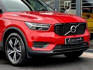 Volvo XC40 T3 R-DESIGN 12