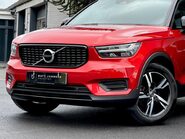 Volvo XC40 T3 R-DESIGN 29