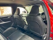 Volvo XC40 T3 R-DESIGN 11