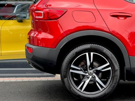 Volvo XC40 T3 R-DESIGN 27