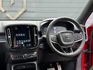 Volvo XC40 T3 R-DESIGN 2
