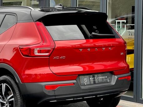 Volvo XC40 T3 R-DESIGN 45