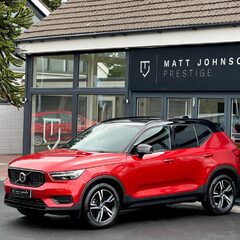 Volvo XC40 T3 R-DESIGN 2