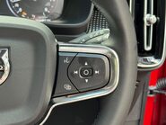 Volvo XC40 T3 R-DESIGN 24