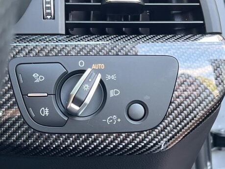 Audi RS4 RS 4 TFSI QUATTRO CARBON BLACK 8