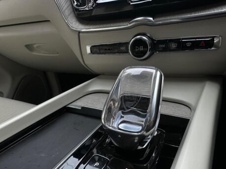 Volvo XC60 RECHARGE T8 INSCRIPTION PRO AWD 21