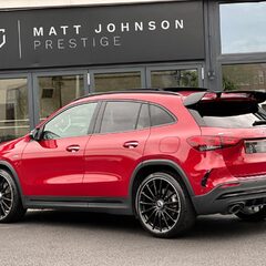 Mercedes-Benz GLA AMG GLA 35 4MATIC PREMIUM PLUS 1