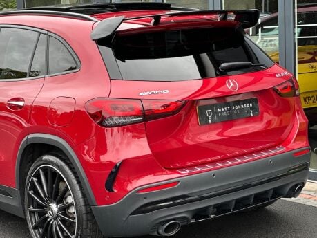 Mercedes-Benz GLA AMG GLA 35 4MATIC PREMIUM PLUS 15