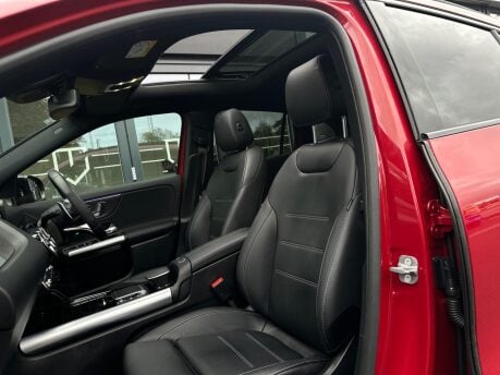 Mercedes-Benz GLA AMG GLA 35 4MATIC PREMIUM PLUS 17