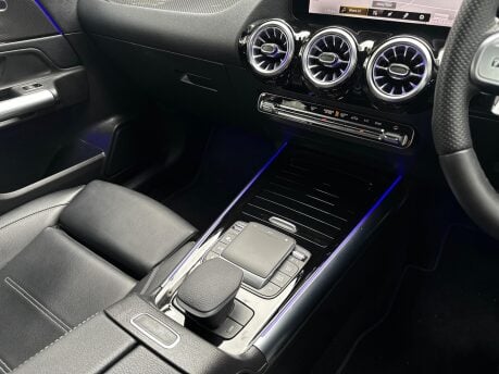 Mercedes-Benz GLA AMG GLA 35 4MATIC PREMIUM PLUS 27