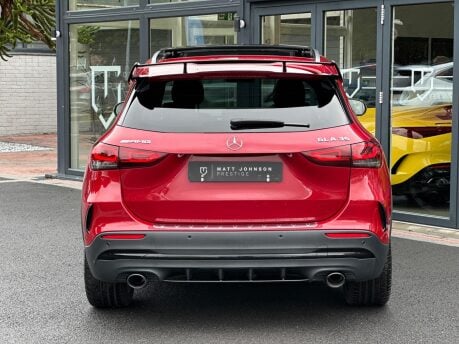 Mercedes-Benz GLA AMG GLA 35 4MATIC PREMIUM PLUS 8