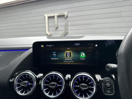Mercedes-Benz GLA AMG GLA 35 4MATIC PREMIUM PLUS 23