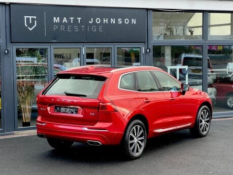 Volvo XC60 B5 INSCRIPTION AWD MHEV 6